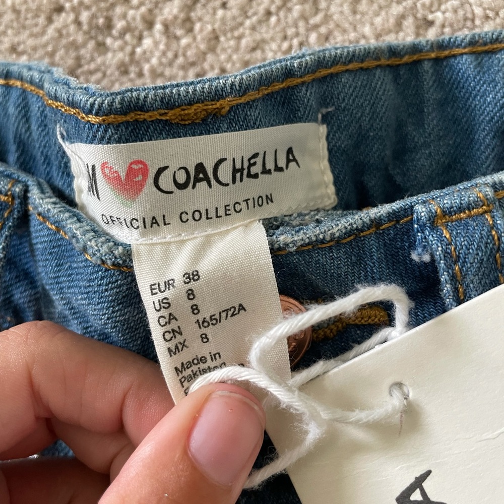 H&M x coachella star print Jean shorts - Picture 4 of 8
